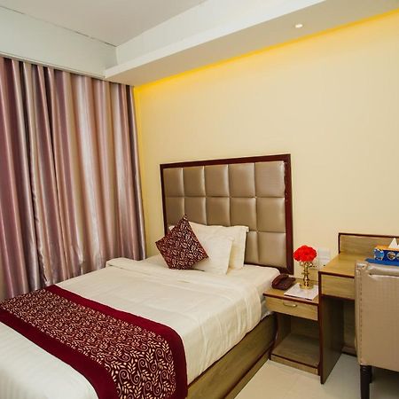 Hotel Mira Garden Sylhet Buitenkant foto
