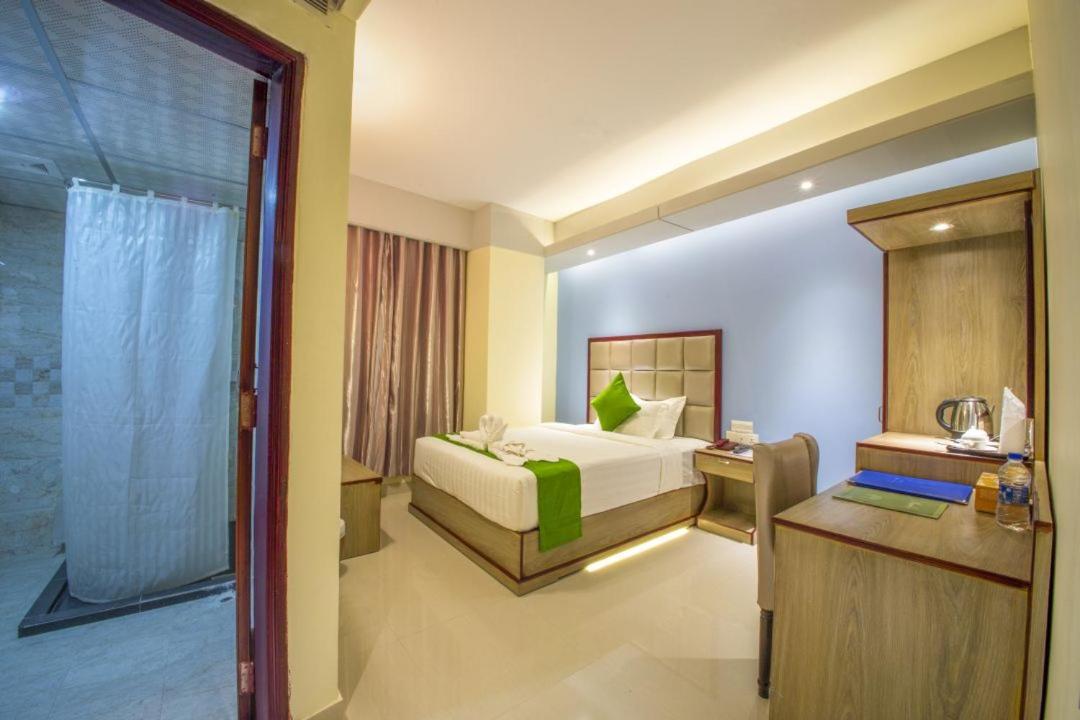 Hotel Mira Garden Sylhet Buitenkant foto