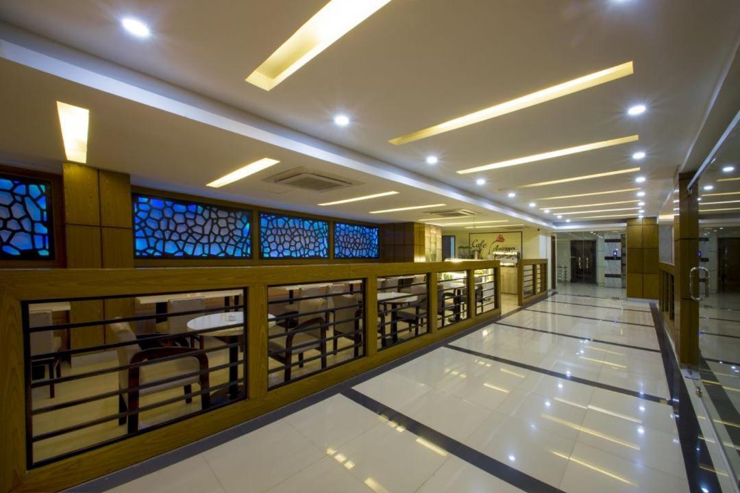 Hotel Mira Garden Sylhet Buitenkant foto