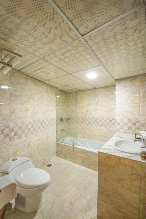 Hotel Mira Garden Sylhet Buitenkant foto