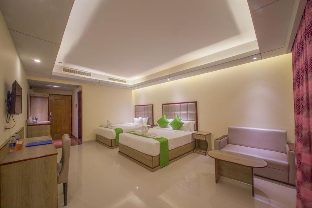 Hotel Mira Garden Sylhet Buitenkant foto